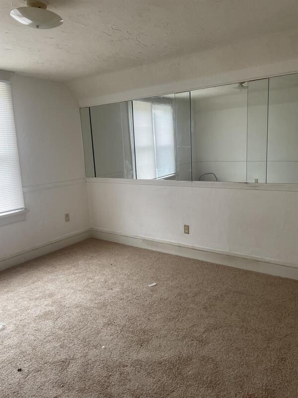 Foto del edificio - 1042 North 1st Street - C