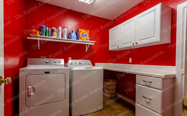 Foto del edificio - 1205 Greenwood Dr