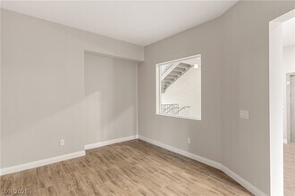 Building Photo - 132 Los Cabos Dr