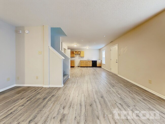 Building Photo - 6725 Earlswood Dr