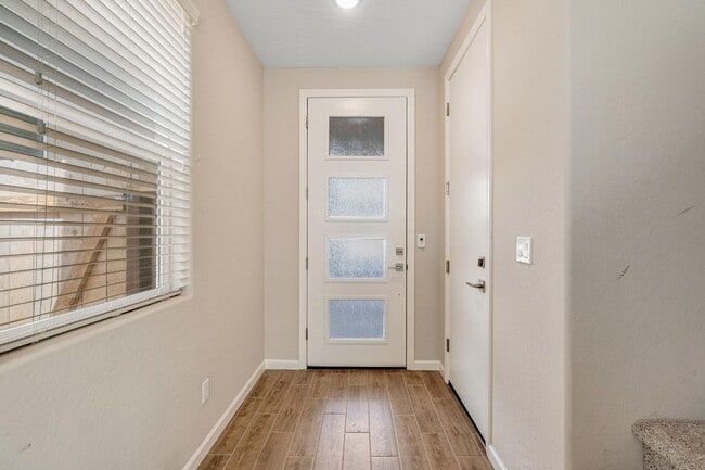 Building Photo - 1116 Encore Wy W