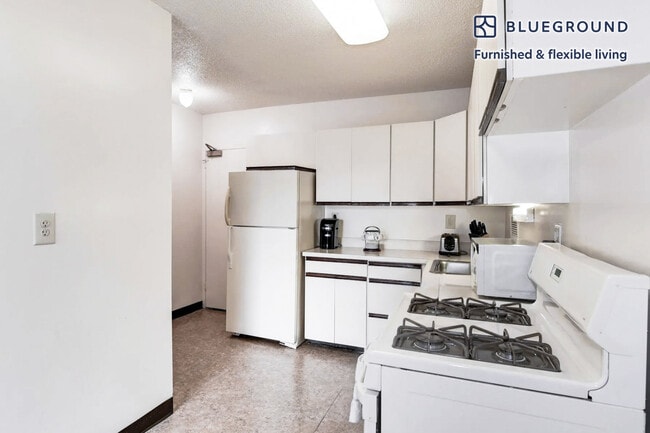 Foto del edificio - 2111 Richmond Hwy