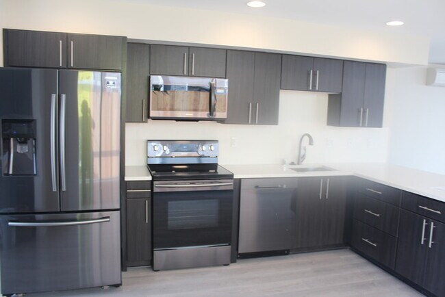 Foto del edificio - 2214 E Spruce St