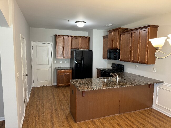 Foto del edificio - 3556 Village Enclave Ln