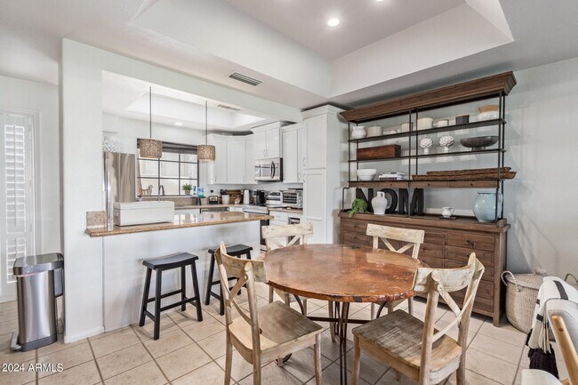 Foto del edificio - 6128 N 28th St