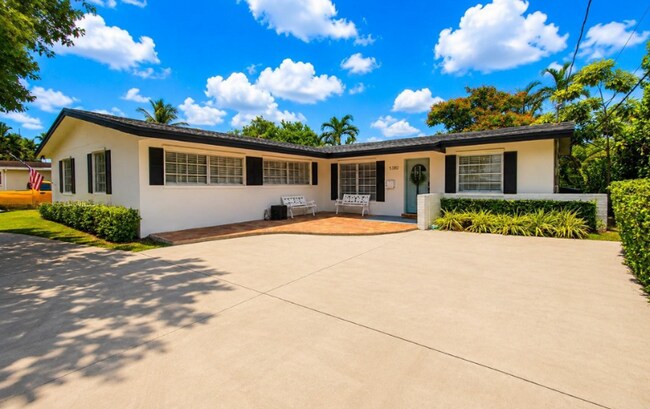 Building Photo - 5380 SW 92nd Ave