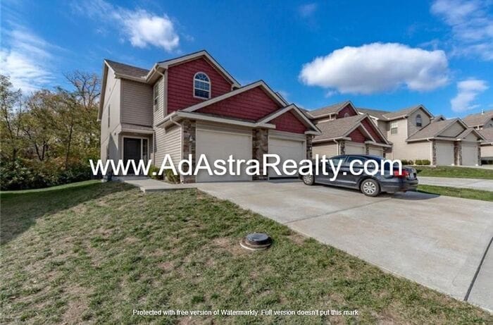 Primary Photo - Gorgeous Like New KCMO Townhome-Available ...