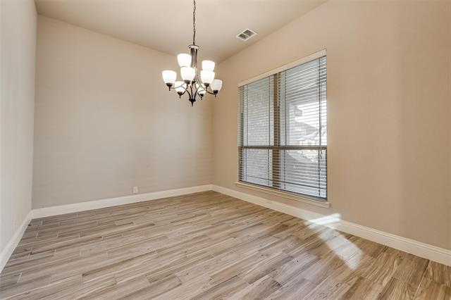 Foto del edificio - 550 Lily St