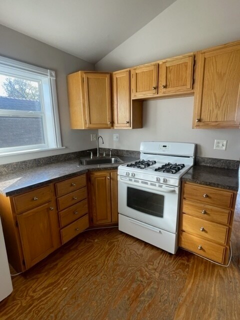 Foto del edificio - 2917 N Southport Ave