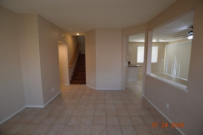 Foto del edificio - 10656 Primrose Arbor Ave
