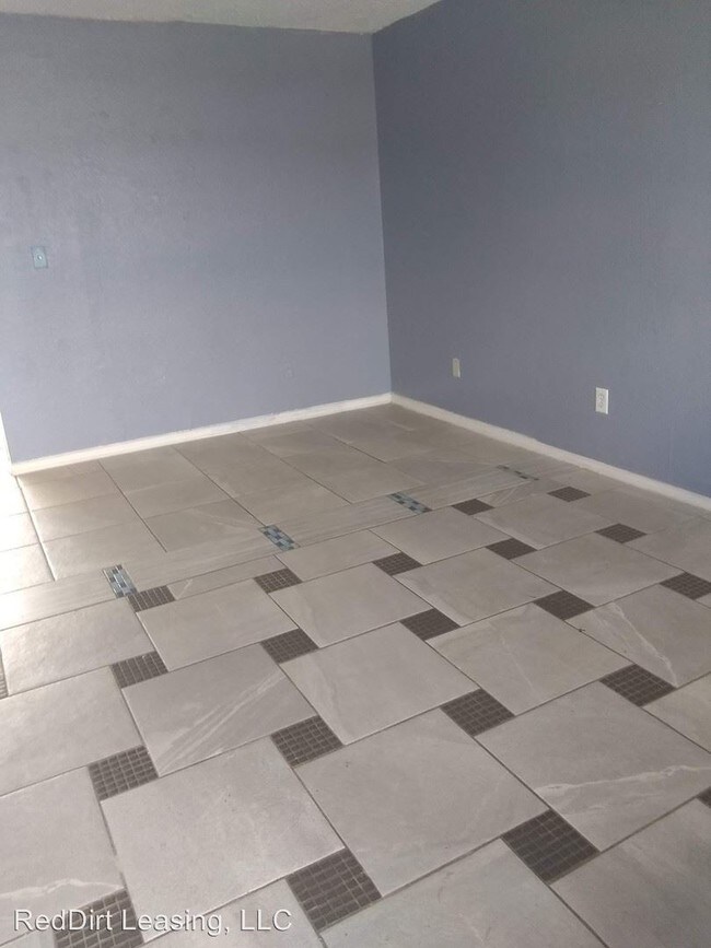 Building Photo - 3 br, 1 bath House - 2716 SW 81ST ST