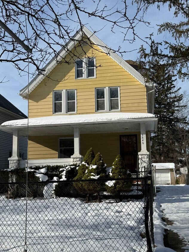 Foto principal - Cleveland East side single home