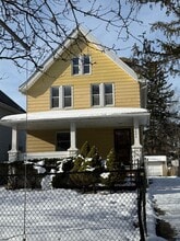 Building Photo - 3646 E 140th St