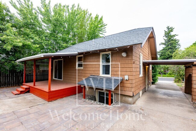 Foto del edificio - Charming 4-Bed Craftsman Near Downtown Walla Walla – Outstanding Outdoor Living!