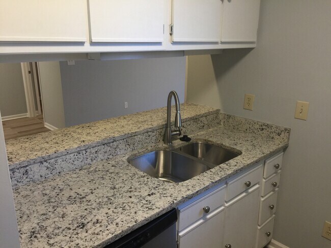 Building Photo - 2717 Preston Woods Ln