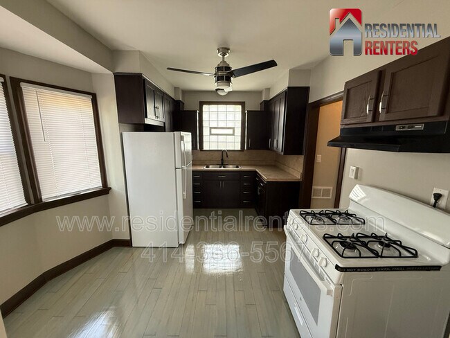 Foto del edificio - 3914 W Hampton Ave