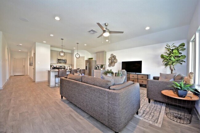 Foto del edificio - 8119 Brahman Ln