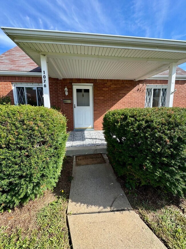 Foto del edificio - 1076 Thornwood Dr