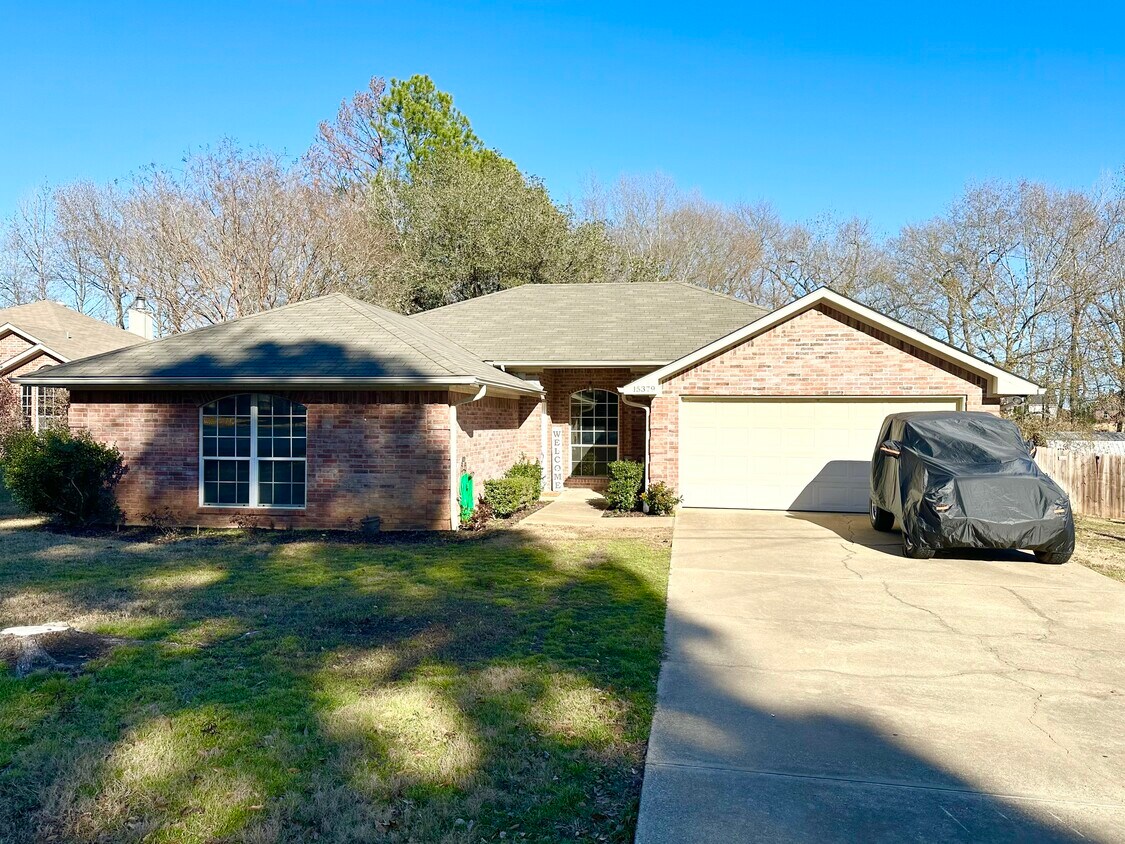 Primary Photo - 15379 Brittain Ct