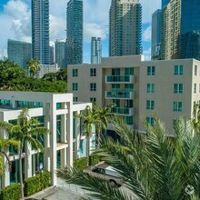 Building Photo - 1550 Brickell Ave