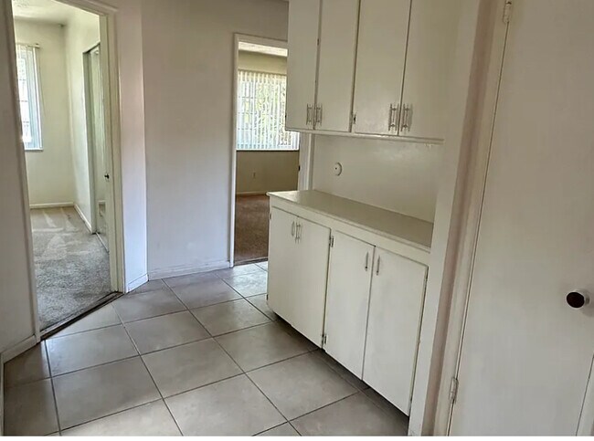 Foto del edificio - 4640 Clairemont Dr