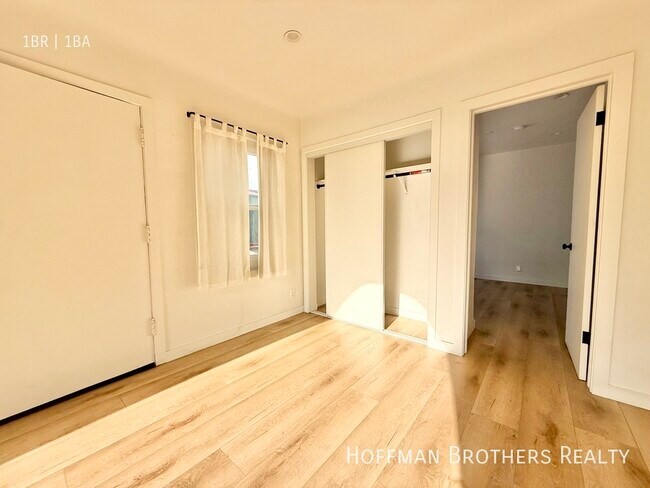 Foto del edificio - 3245 1/2 Glenhurst Ave