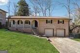 Primary Photo - 2419 Greenway Dr