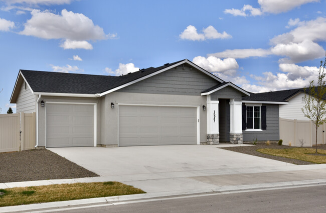 Foto del edificio - 16941 N Lowerfield Loop
