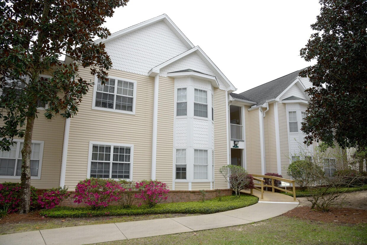 Primary Photo - 1501 Partin Dr N