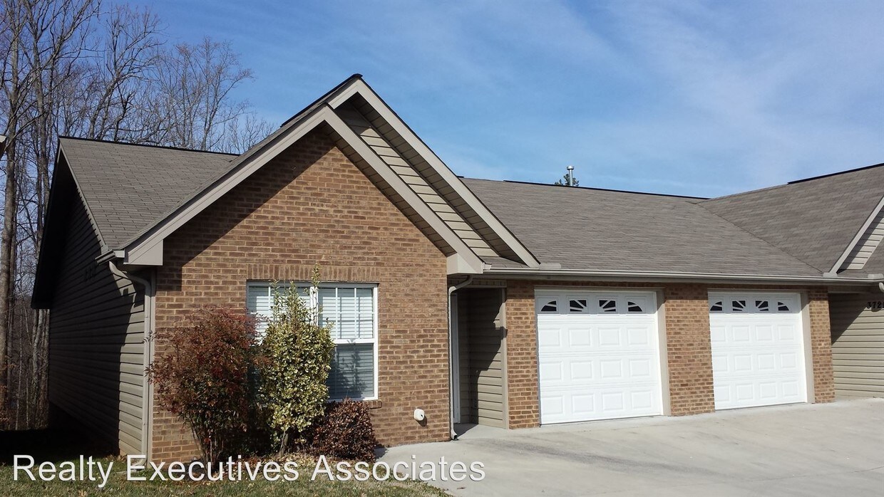 Foto principal - 3719 Willow Falls Way