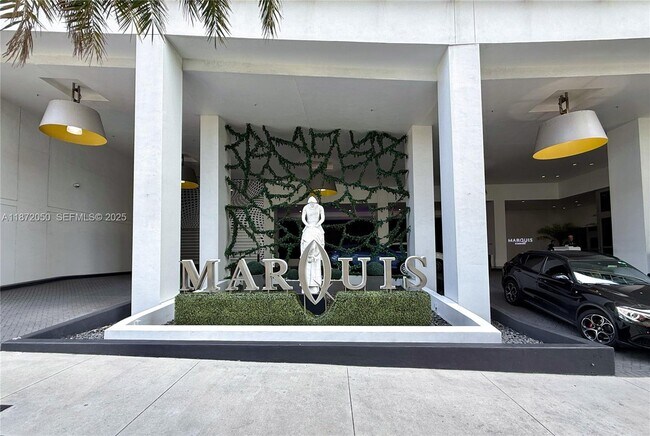 Foto del edificio - 1100 Biscayne Blvd