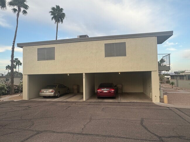 Foto del edificio - 14259 N Boxwood Ln
