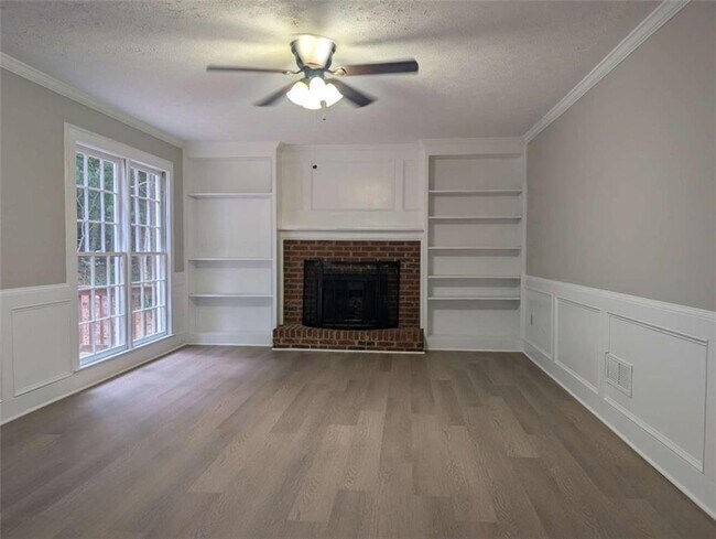 Foto del edificio - 443 Cricket Ridge Ct
