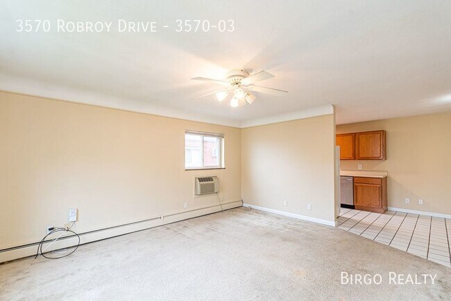 Building Photo - Charming 3 Bed / 1 Bath APARTMENT in MONFO...