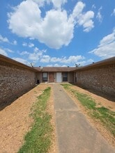 Building Photo - 1208 S Frankfort Ave