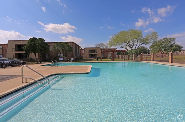 Building Photo - Arlington Place Apartments