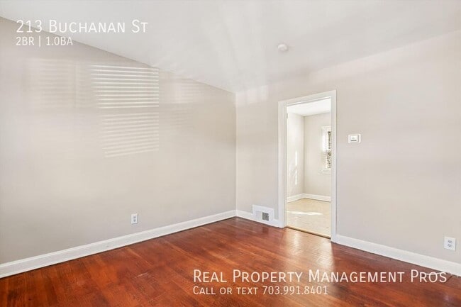 Photo - 213 Buchanan St Townhome