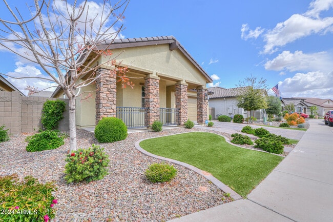 Building Photo - 41262 W Centennial Dr
