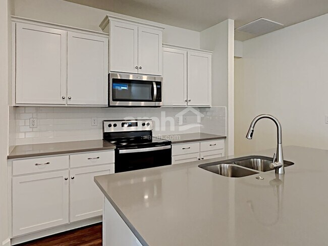 Foto del edificio - 5079 W Bellevue St