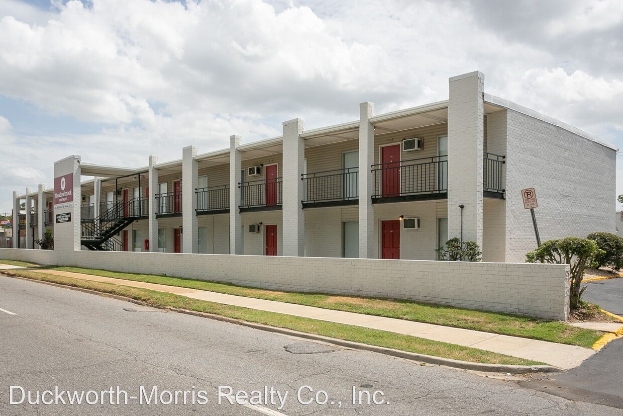 Foto principal - 603 Hargrove Rd E