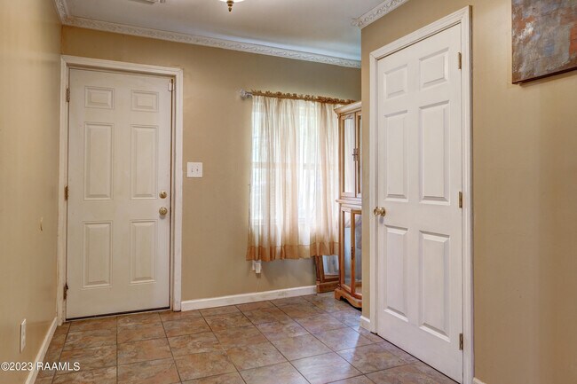Foto del edificio - 211 Dorsey Rd