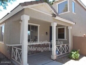 Building Photo - 619 S Buena Vista Ave