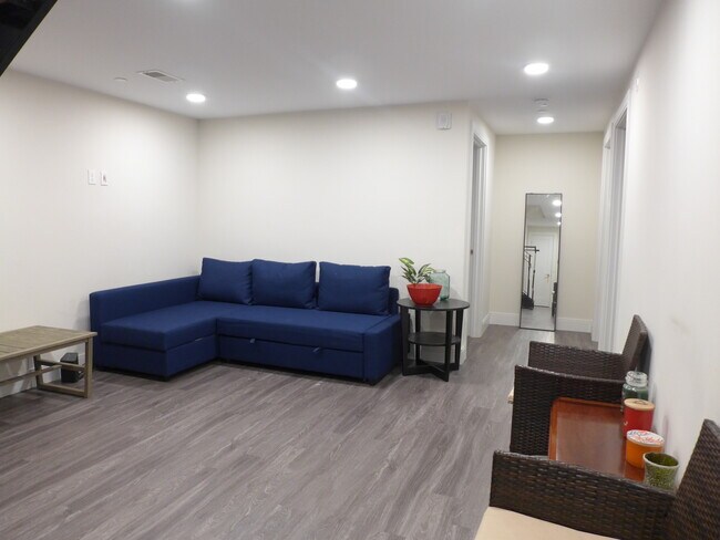 Foto del edificio - 1073 Tremont St