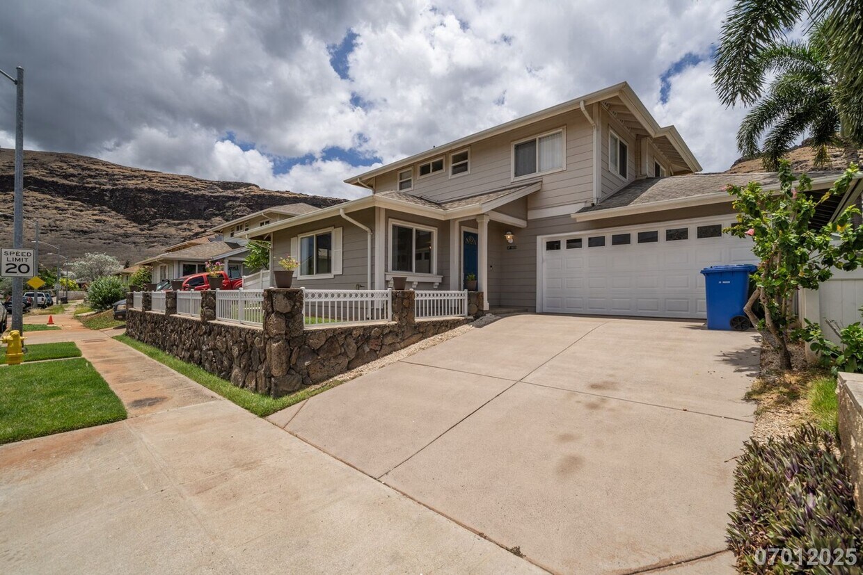 Foto principal - 3BD/2BA Single Family Home in Sea Country