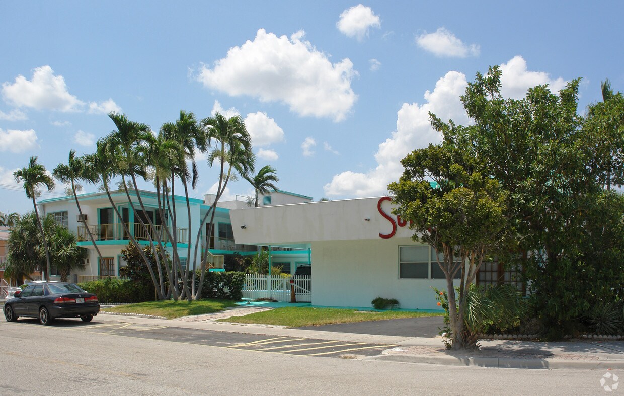 Building Photo - Sun Terrace