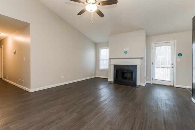 Foto del edificio - 234 Oak Glen Dr