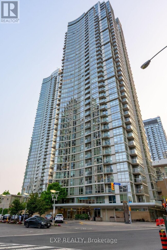 Building Photo - 10-210 Navy Wharf Ct