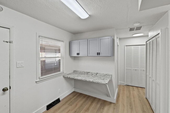 Foto del edificio - 520 Booker St