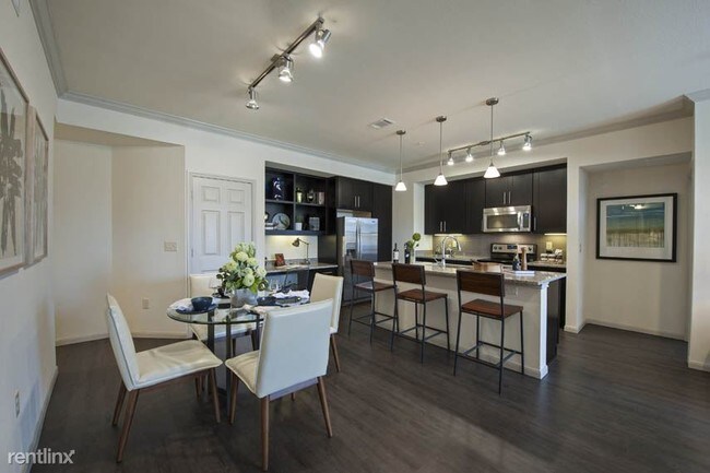 Foto del edificio - 1 br, 1 bath  - 926 S Fry Rd