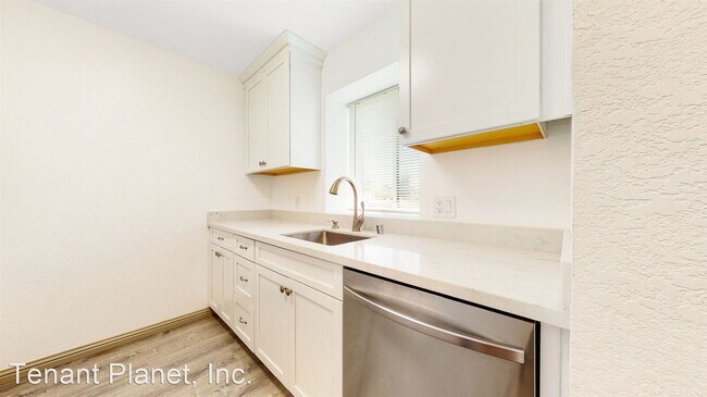 Building Photo - 2 br, 1 bath House - 3265 Shadow Park Pl